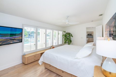 Снять в аренду виллу или дом в Форт-Лодердейл, Флорида 3 спальни, 157.93м2, № 2050069 - фото 22