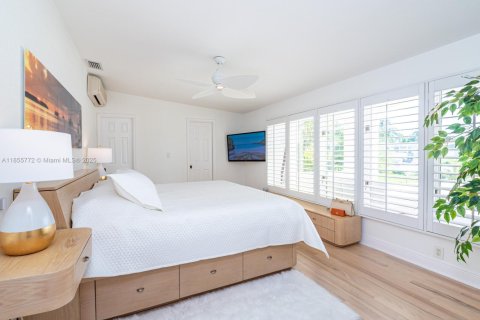 Снять в аренду виллу или дом в Форт-Лодердейл, Флорида 3 спальни, 157.93м2, № 2050069 - фото 20