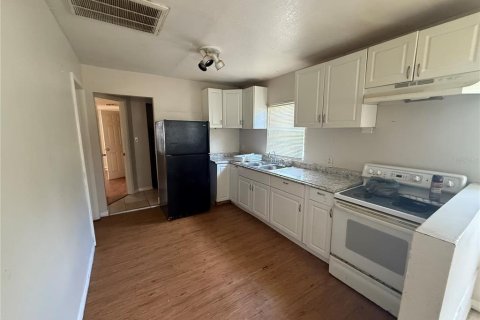 Villa ou maison à vendre à Tampa, Floride: 3 chambres, 88.44 m2 № 1882871 - photo 13