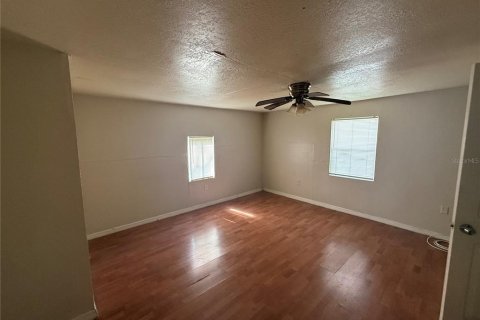 Villa ou maison à vendre à Tampa, Floride: 3 chambres, 88.44 m2 № 1882871 - photo 16