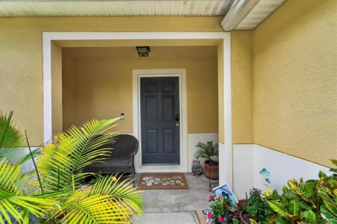 Townhouse in Tampa, Florida 2 bedrooms, 126.72 sq.m. № 2199377 - photo 8