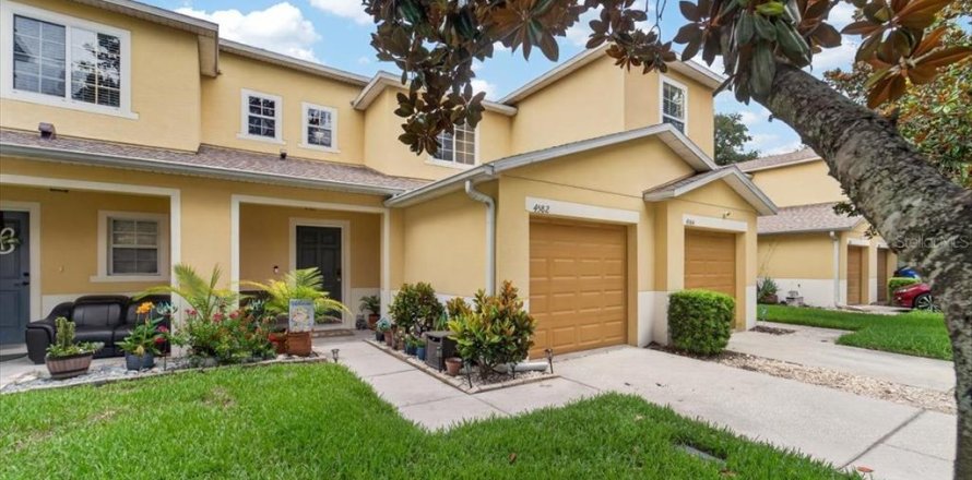 Townhouse in Tampa, Florida 2 bedrooms, 126.72 sq.m. № 2199377