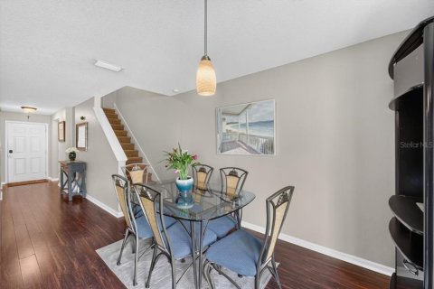 Townhouse in Tampa, Florida 2 bedrooms, 126.72 sq.m. № 2199377 - photo 17