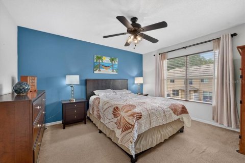 Townhouse in Tampa, Florida 2 bedrooms, 126.72 sq.m. № 2199377 - photo 4