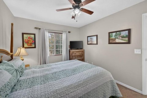Townhouse in Tampa, Florida 2 bedrooms, 126.72 sq.m. № 2199377 - photo 22