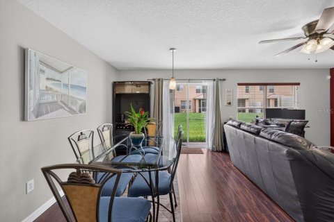 Townhouse in Tampa, Florida 2 bedrooms, 126.72 sq.m. № 2199377 - photo 16