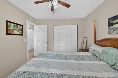 Townhouse in Tampa, Florida 2 bedrooms, 126.72 sq.m. № 2199377 - photo 21