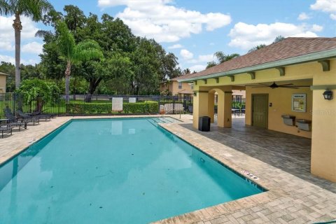 Townhouse in Tampa, Florida 2 bedrooms, 126.72 sq.m. № 2199377 - photo 6