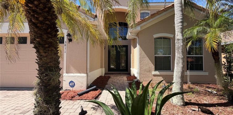 Villa ou maison à Kissimmee, Floride 5 chambres, 339.19 m2 № 2408407