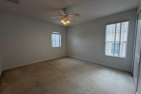 Villa ou maison à vendre à Kissimmee, Floride: 5 chambres, 339.19 m2 № 2408407 - photo 29