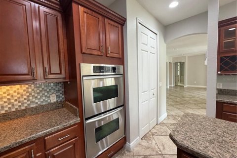 Villa ou maison à vendre à Kissimmee, Floride: 5 chambres, 339.19 m2 № 2408407 - photo 17