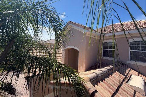 Villa ou maison à vendre à Kissimmee, Floride: 5 chambres, 339.19 m2 № 2408407 - photo 3