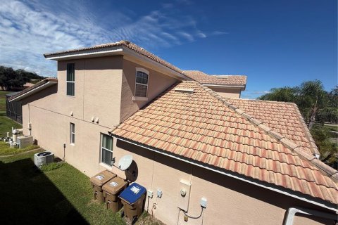 Villa ou maison à vendre à Kissimmee, Floride: 5 chambres, 339.19 m2 № 2408407 - photo 4