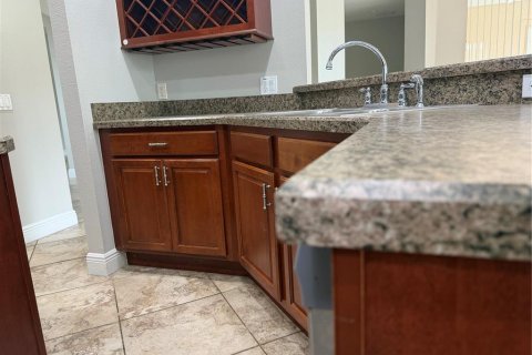 Villa ou maison à vendre à Kissimmee, Floride: 5 chambres, 339.19 m2 № 2408407 - photo 16
