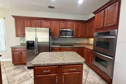 Villa ou maison à vendre à Kissimmee, Floride: 5 chambres, 339.19 m2 № 2408407 - photo 18