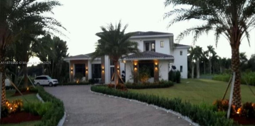 Villa ou maison à Southwest Ranches, Floride 6 chambres № 1980464