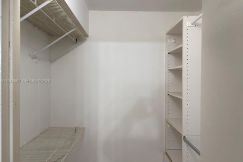 Снять в аренду квартиру в Авентура, Флорида 2 спальни, 99.68м2, № 2003478 - фото 12