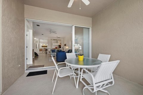 House in Sarasota, Florida 2 bedrooms, 164.07 sq.m. № 1840136 - photo 17