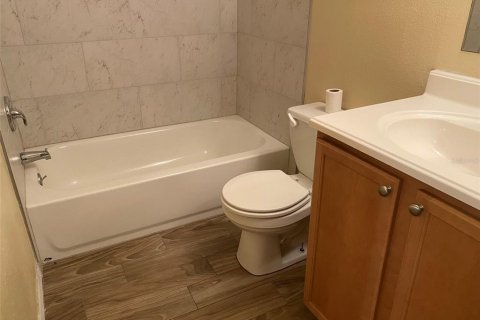 Appartement à louer à Brandon, Floride: 2 chambres, 85.1 m2 № 1919383 - photo 9