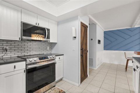 Купить виллу или дом в Делтона, Флорида 8 комнат, 171.87м2, № 2422745 - фото 10