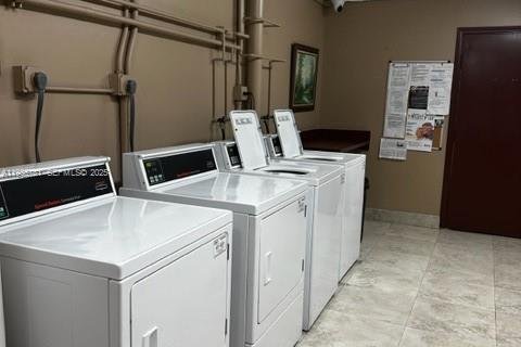 Condominio en alquiler en Pembroke Pines, Florida, 2 dormitorios, 88.54 m2 № 1993904 - foto 30