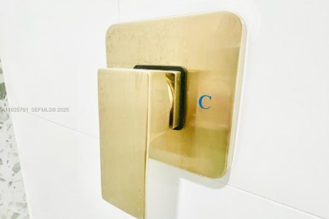 Condominio en alquiler en Pembroke Pines, Florida, 2 dormitorios, 88.54 m2 № 1993904 - foto 17