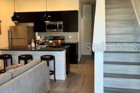 Townhouse in Kissimmee, Florida 3 bedrooms, 126.35 sq.m. № 2419011 - photo 3