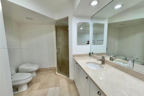 Condominio en alquiler en Sunny Isles Beach, Florida, 3 dormitorios, 217.39 m2 № 1951327 - foto 24