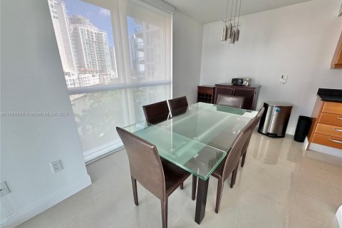 Condominio en alquiler en Sunny Isles Beach, Florida, 3 dormitorios, 217.39 m2 № 1951327 - foto 11