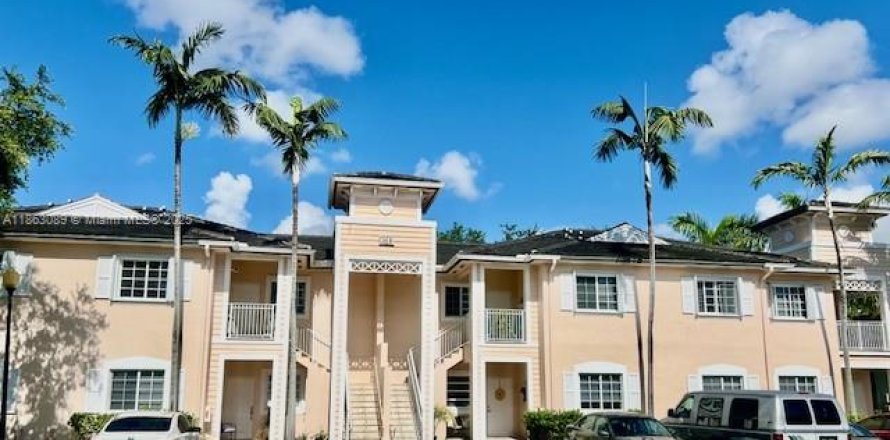 Condo in Homestead, Florida, 2 bedrooms  № 1890330