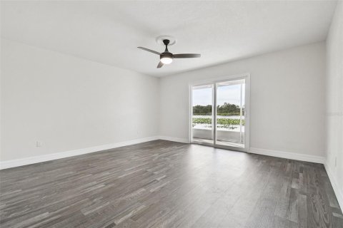 Condo in Tampa, Florida, 3 bedrooms № 2200314 - photo 18