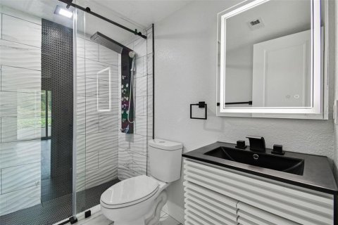 Condo in Tampa, Florida, 3 bedrooms № 2200314 - photo 22