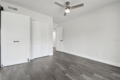 Condo in Tampa, Florida, 3 bedrooms № 2200314 - photo 15