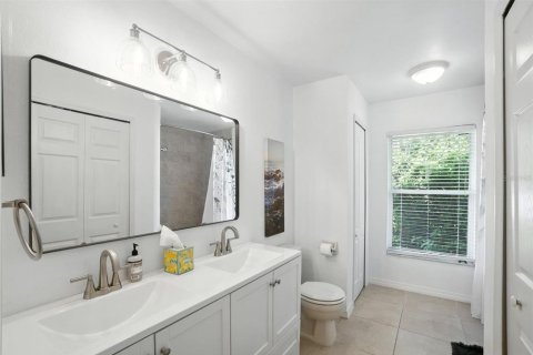Casa en venta en Orlando, Florida, 4 dormitorios, 152.45 m2 № 1917955 - foto 15