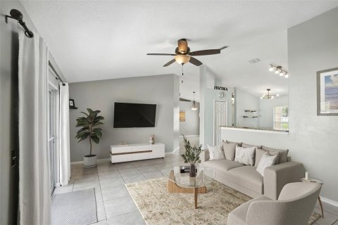 Casa en venta en Orlando, Florida, 4 dormitorios, 152.45 m2 № 1917955 - foto 8