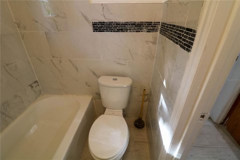 House in Orlando, Florida 1 bedroom, 58.53 sq.m. № 1877245 - photo 15