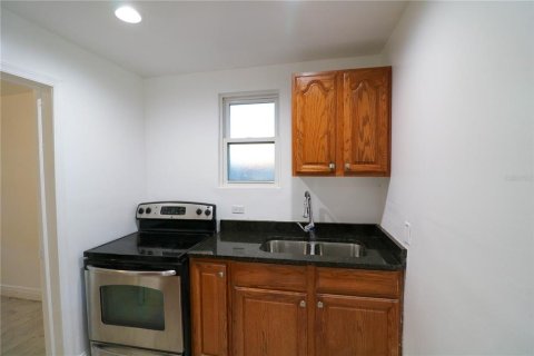 House in Orlando, Florida 1 bedroom, 58.53 sq.m. № 1877245 - photo 8