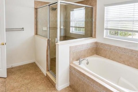 Villa ou maison à louer à Orlando, Floride: 4 chambres, 299.05 m2 № 2415400 - photo 3