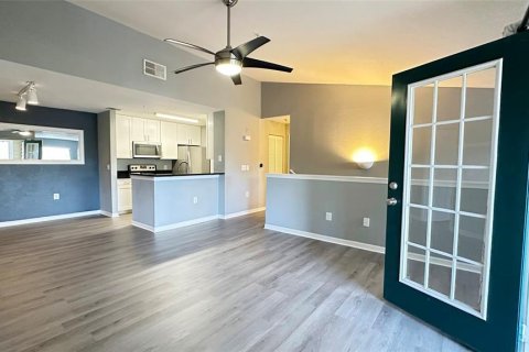 Touwnhouse à louer à Lakewood Ranch, Floride: 3 chambres, 123 m2 № 1905535 - photo 4