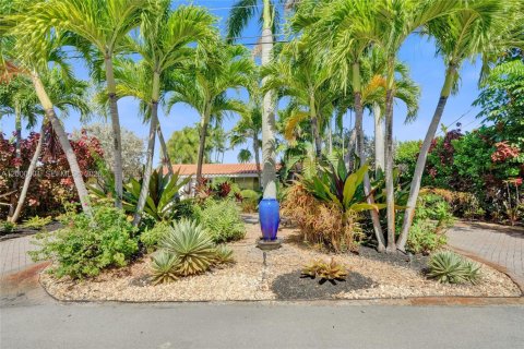 Снять в аренду виллу или дом в Уилтон-Мэнорс, Флорида 3 спальни, 148.27м2, № 2065091 - фото 13