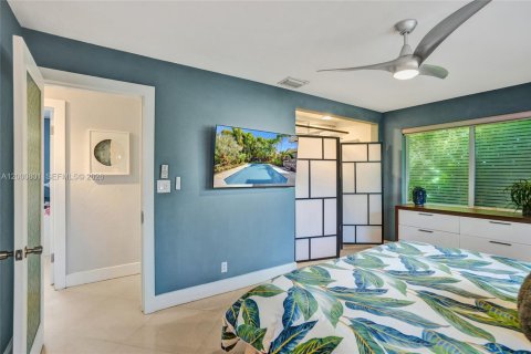 Снять в аренду виллу или дом в Уилтон-Мэнорс, Флорида 3 спальни, 148.27м2, № 2065091 - фото 25