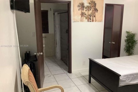 Villa ou maison à vendre à North Lauderdale, Floride: 4 chambres № 2333408 - photo 24