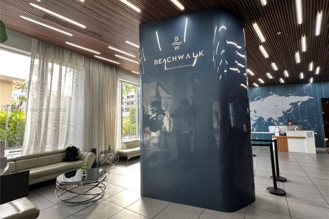 Condominio en venta en Hallandale Beach, Florida, 2 dormitorios, 95.69 m2 № 1969346 - foto 4