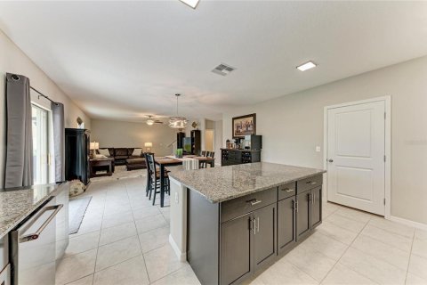 House in Palmetto, Florida 3 bedrooms, 244.61 sq.m. № 2277058 - photo 17