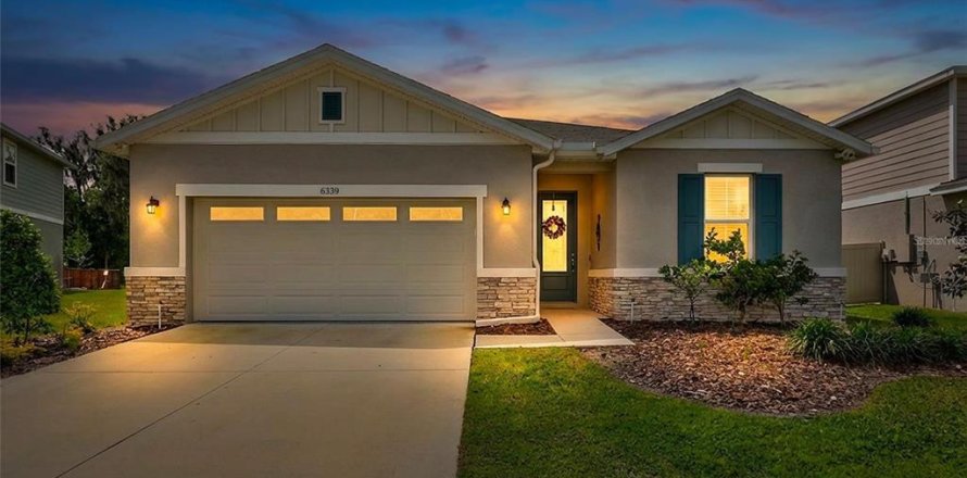 Villa ou maison à Lakeland, Floride 4 chambres, 191.94 m2 № 2201393