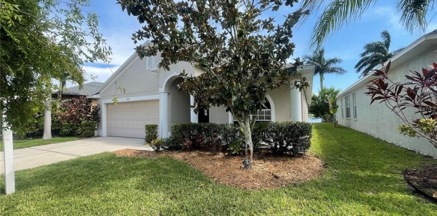 Villa ou maison à Ruskin, Floride 4 chambres, 171.5 m2 № 1353033