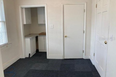 Commercial property in Tampa, Florida 269.97 sq.m. № 964690 - photo 17