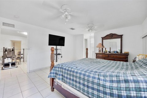 Commercial property in Homestead, Florida № 1978189 - photo 25