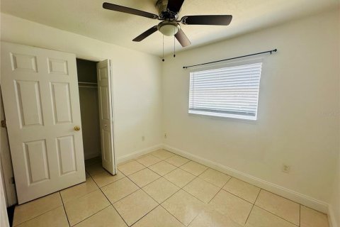 House in Ocoee, Florida 3 bedrooms, 89.19 sq.m. № 1900269 - photo 11