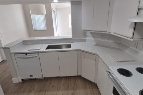 Снять в аренду квартиру в Авентура, Флорида 1 спальня, 82.96м2, № 1955638 - фото 6